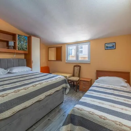 Appartamento Ribarevi - One Bedroom With Balcony *